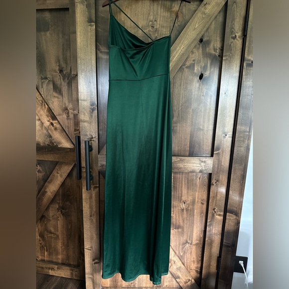 Emerald Green Formal Dress - Picture 3 of 4
